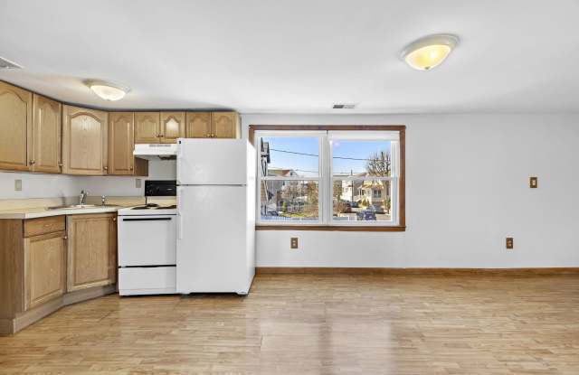810 2ND ST