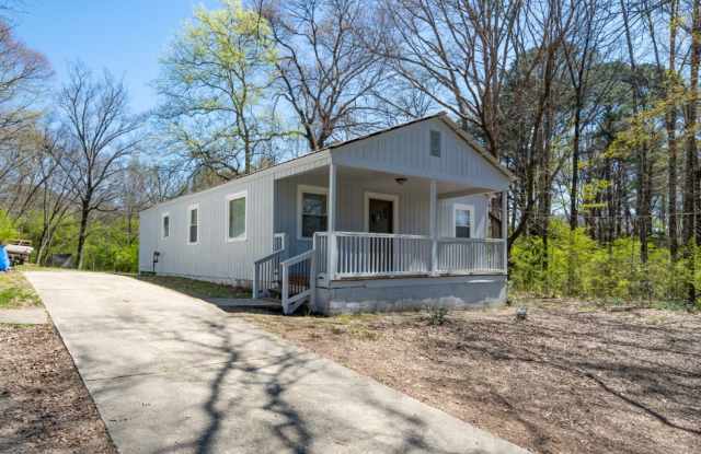 Move-In Ready Modern Makeover! Spacious 4-Bedroom Gem You’ll Love!