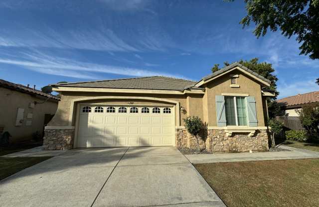 Brighton Place Home in a gated community....A MUST SEE!!