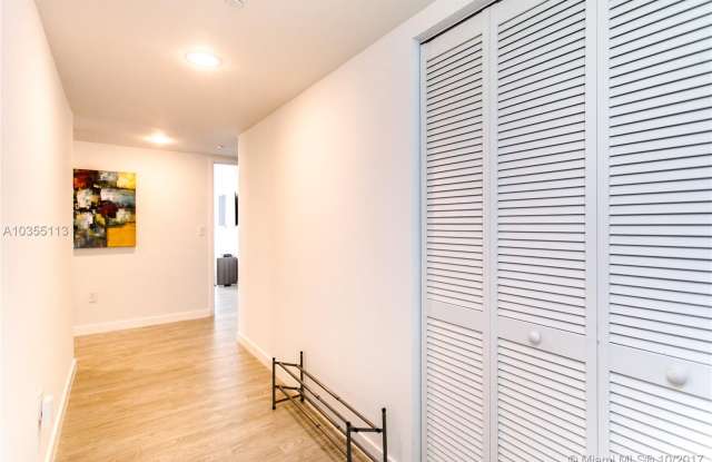 2600 E Hallandale Beach Blvd