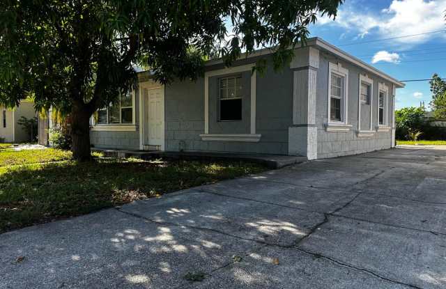 559 Dogwood Rd