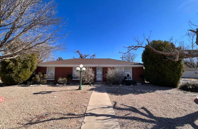 Fully furnished property with several lease options! Can be leased unfurnished.