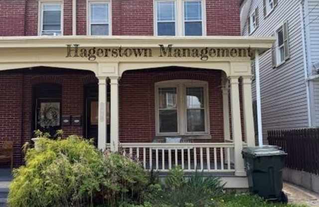Beautiful 3 BR 1 BA Duplex