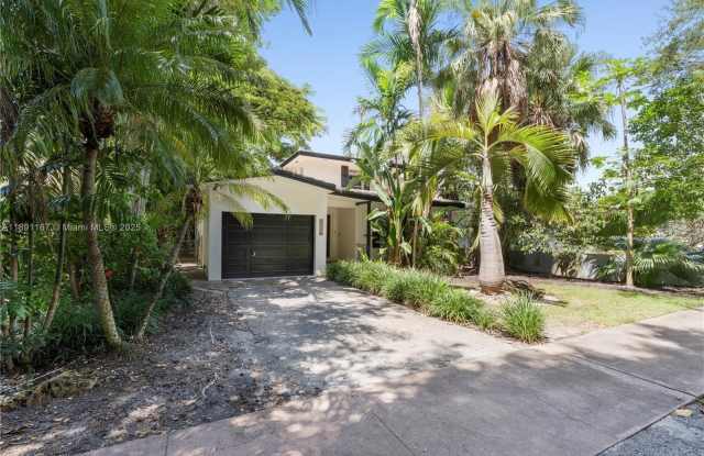 Photo of 5520 San Vicente St