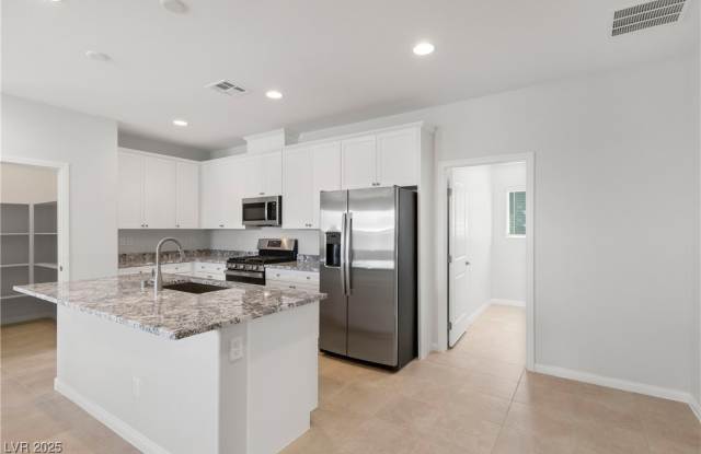 5704 Steinbeck Valley Street