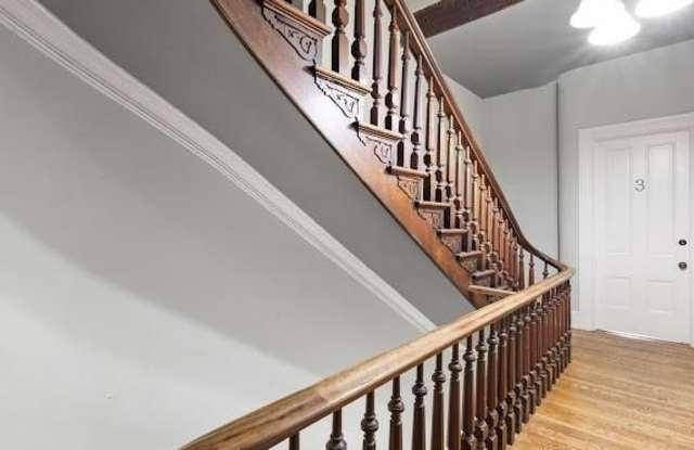 1125 SAINT PAUL STREET