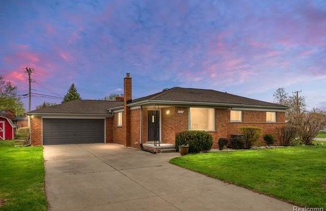 Photo of 8527 METROPOLITAN Parkway