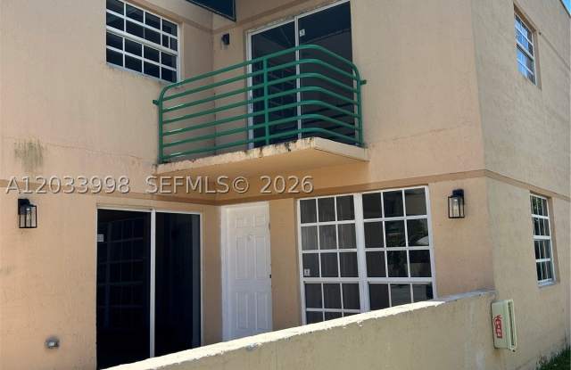 11880 SW 19th Ter