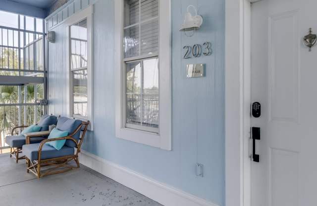 Photo of 699 Dunbar Avenue lot: 203