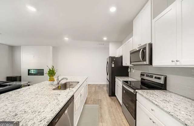 Photo of Charming 3BR Townhome in Flowery Branch