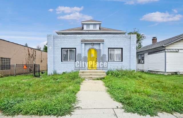 Photo of 3936 E 10th St