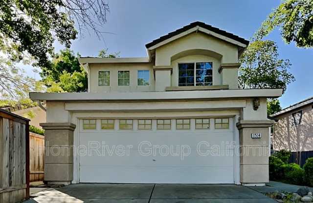 1514 Alyssum Way