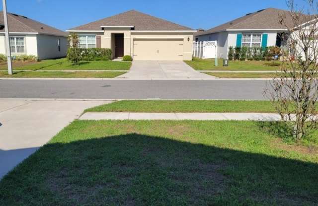 3240 COUNTRY WALK CLUB CIRCLE