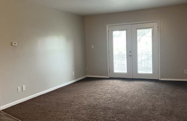 2811 North O.henry Boulevard