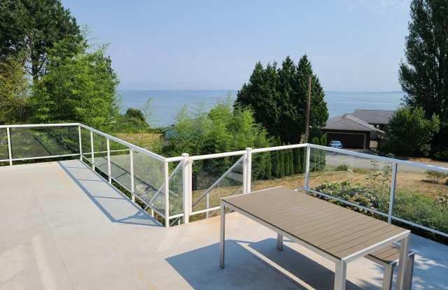 232 Boundary Bay Road