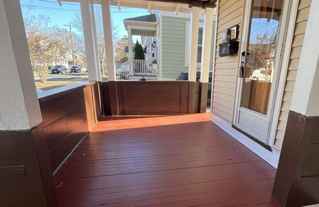 Alexandria/Braddock Rd - 113 E Spring Street - $2,995.00