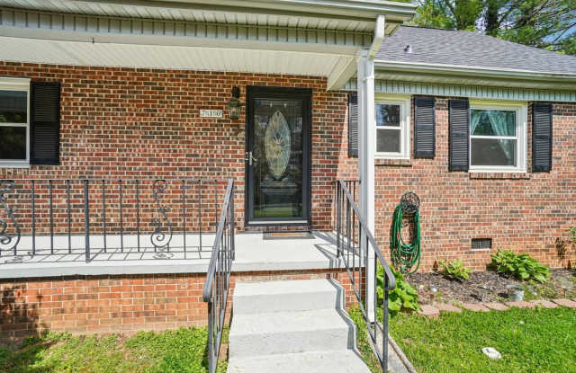710-B Heatherwood Dr