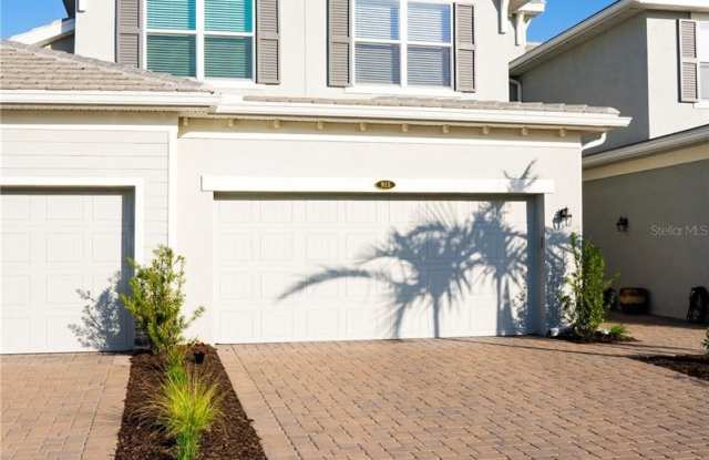 915 TIDEWATER SHORES LOOP