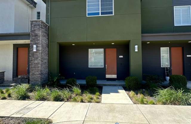 Alluring 2 Bedroom 2.5 Bath in Hayward! Built in 2020! - 29235 Hub Court, Hayward, CA 94544