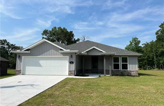 3 Muthill  PL