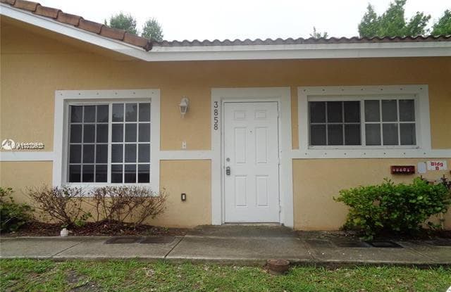 3858 SW 48th Ave - 3858 Southwest 48th Avenue, Pembroke Park, FL 33023