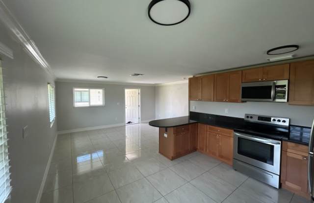 682 108th Avenue North