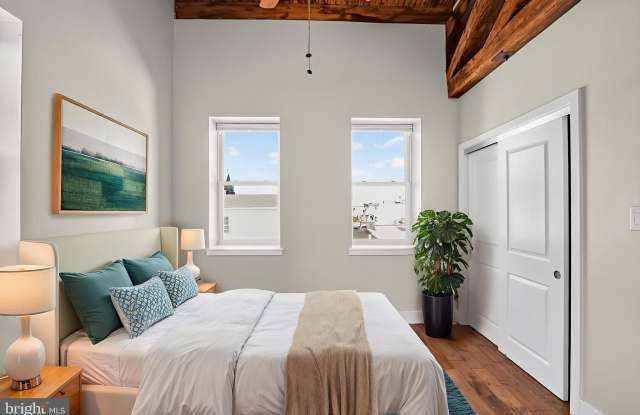 1420 E SUSQUEHANNA Avenue unit: H