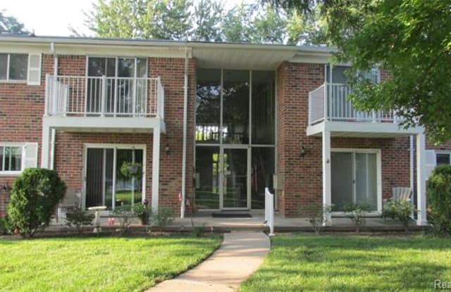 42241 TODDMARK LN APT 118 - 42241 Todd Mark Lane, Macomb County, MI 48038