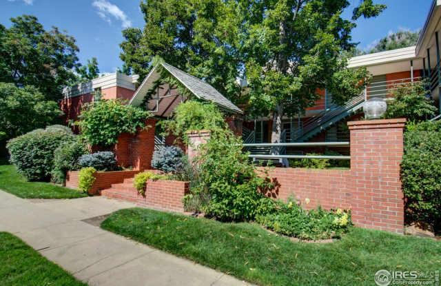 AMAZING LOCATION 2 Bed 1 Bath Condo of West Pearl In Boulder