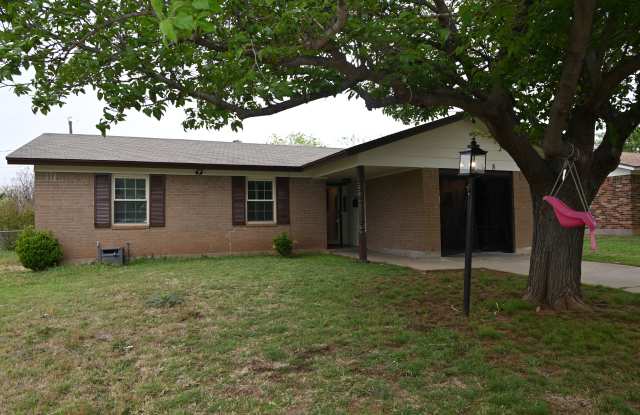 4608 Tammy Dr