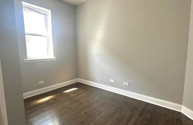 4454 North Sheridan Rd.