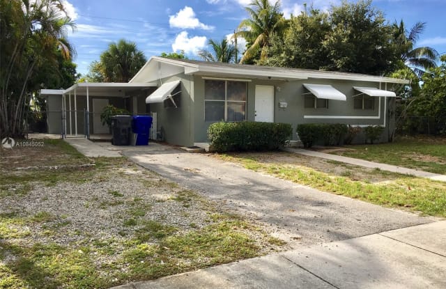 3231 SW 32nd Ave - 3231 Southwest 32nd Avenue, West Park, FL 33023