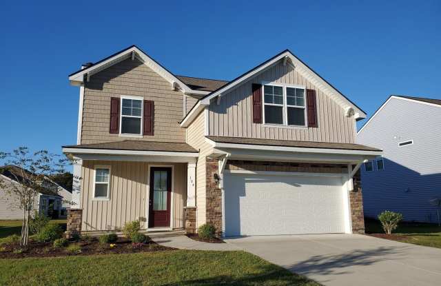 **Available Now** 3 Bedroom, 2.5 bath home with Great neighborhood amenities!