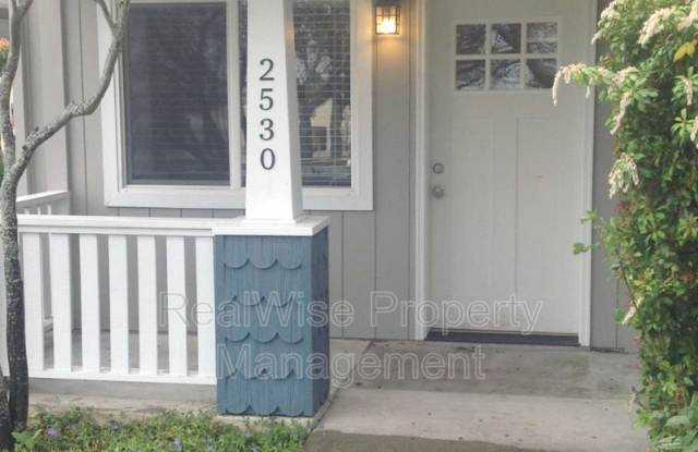 2530 Siskiyou Blvd