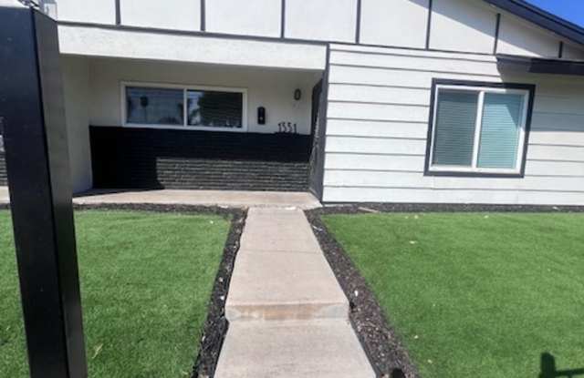 Spacious 1 Bed / 1 Bath Apartment in Colton!