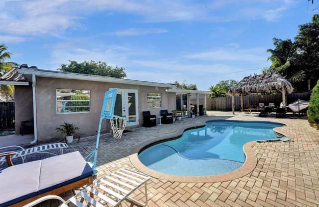 Photo of 1301 SE 2nd Terrace, Deerfield Beach, FL 33441
