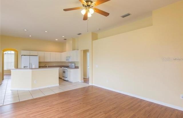 2743 ABBEY GROVE DRIVE