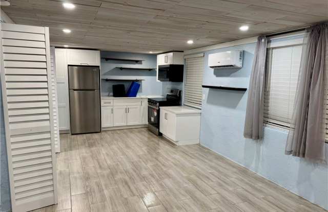 2566 2nd Street unit: A