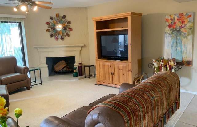 Photo of 7506 N Via Camello Del Sur --