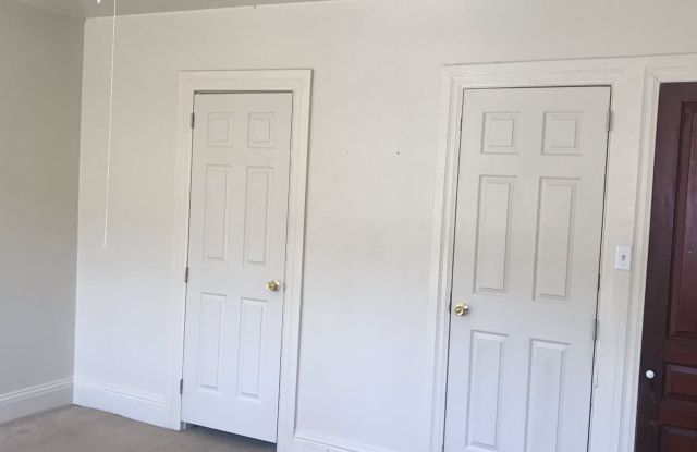 Photo of 729 West Philadelphia Street - 2