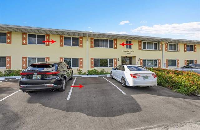 Photo of 2624 NE 32nd St