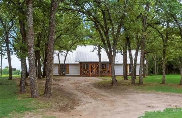 Photo of 1402 Posey Brewer Road