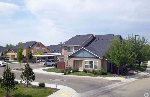 Centerpoint Townhomes - Leasing Special One Month Free!