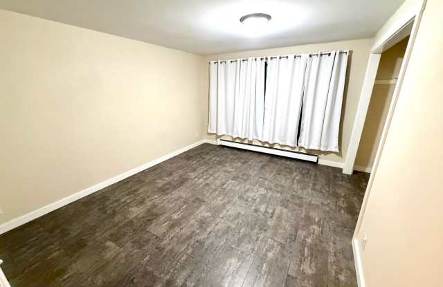 Peaceful Gig Harbor Home – Customizable Interior + Private Yard