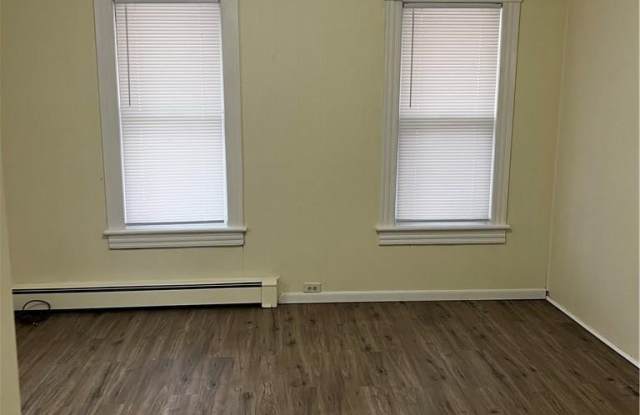 69 N Montgomery Street