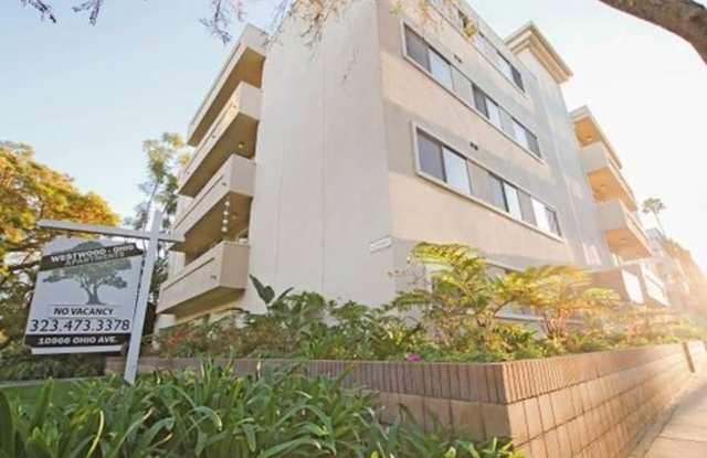 (6002) Westwood/Ohio Apartments