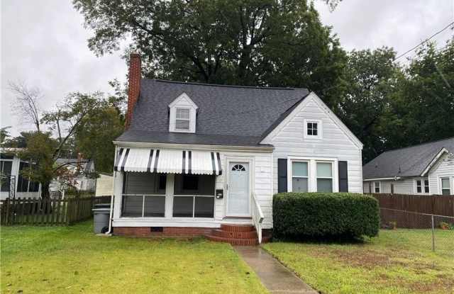 Photo of 15 S Boxwood Street