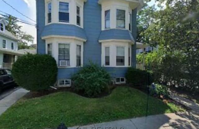 107 Chestnut Street - 107 Chestnut Street, Waltham, MA 02453