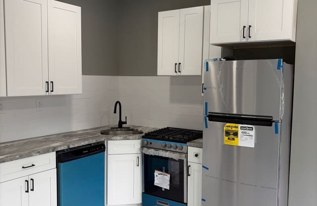 6022 Pine Street - 2