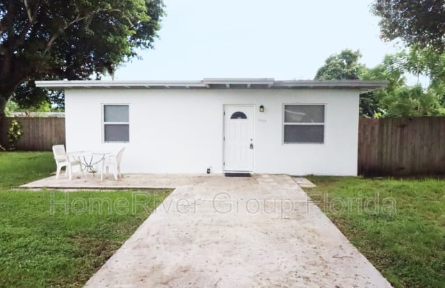 1040 NW 141st St